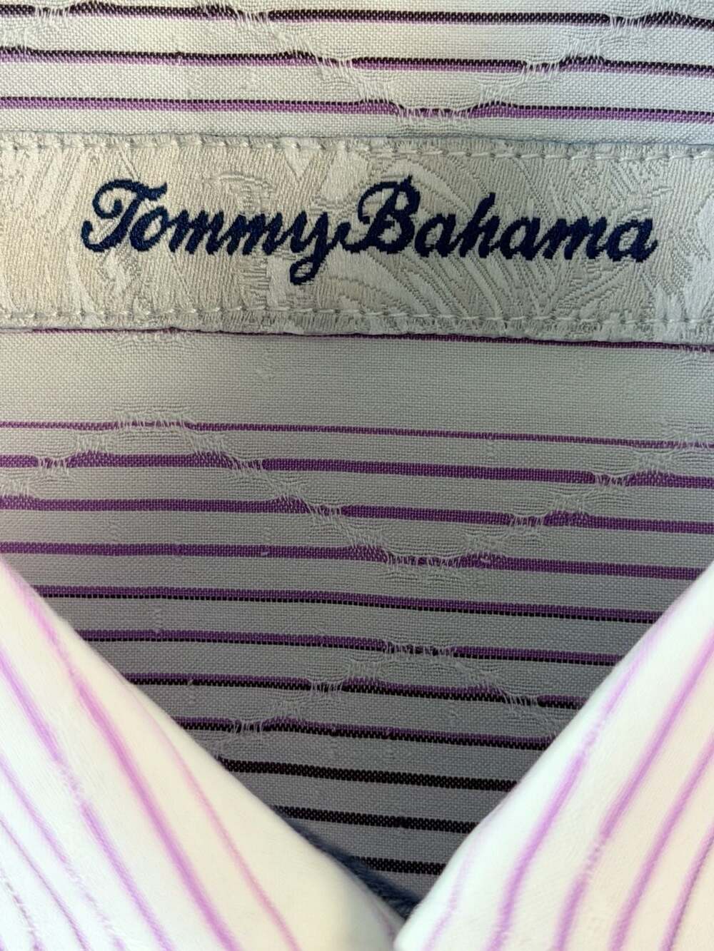 Tommy Bahama Dress Shirt with Vertical Textured Stripe Pattern (M) - Picture 7 of 11